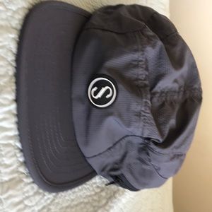 Salty Crew Swim/ Surf hat like new